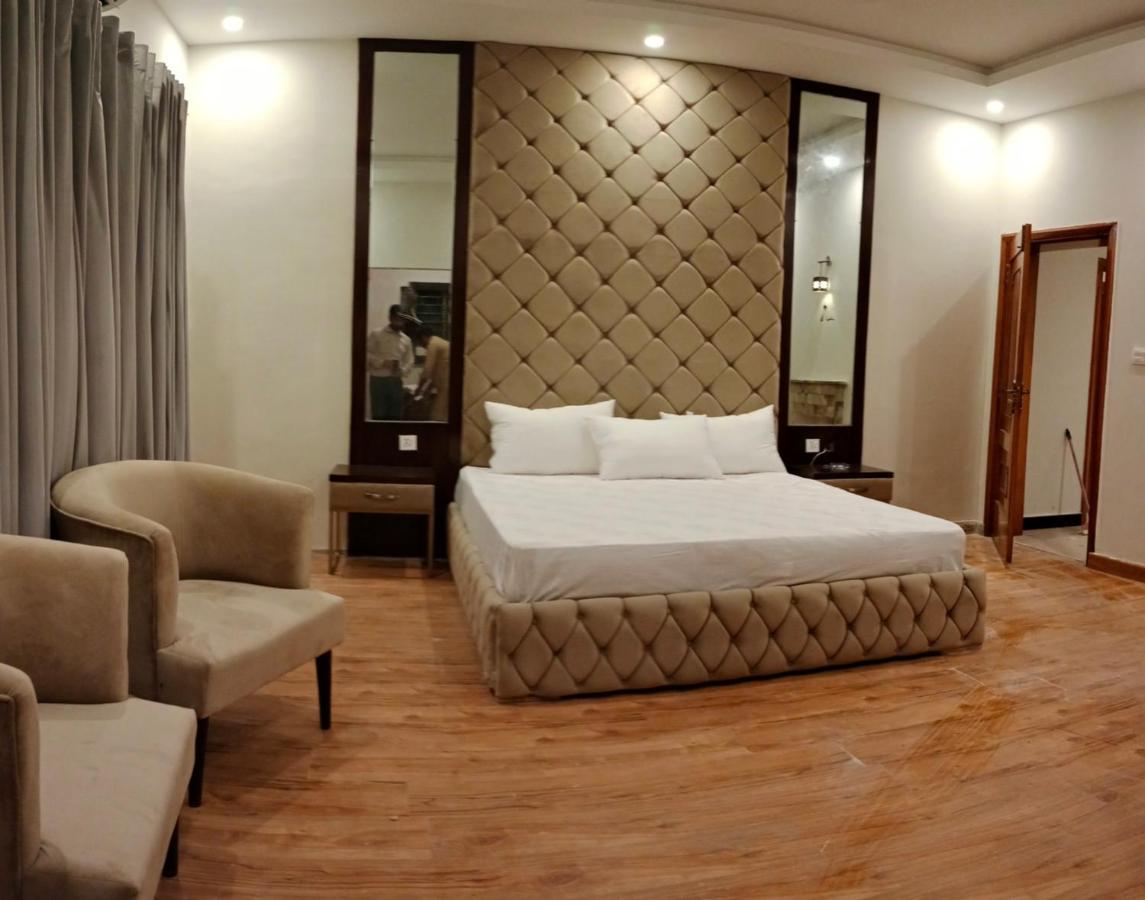 Hayat Grand Guest House Islamabad Buitenkant foto