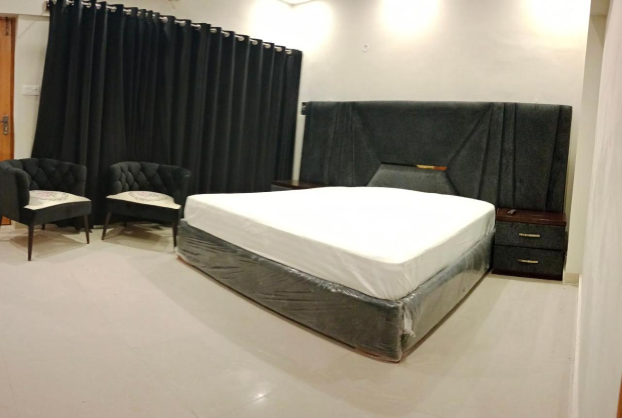 Hayat Grand Guest House Islamabad Buitenkant foto