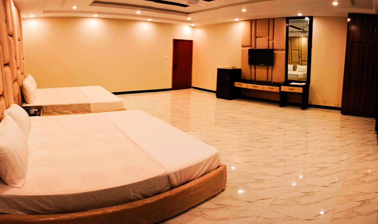 Hayat Grand Guest House Islamabad Buitenkant foto