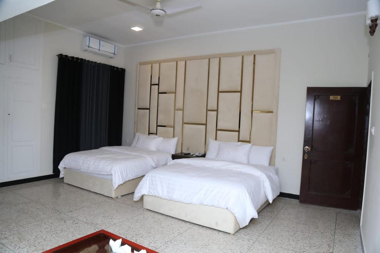 Hayat Grand Guest House Islamabad Buitenkant foto