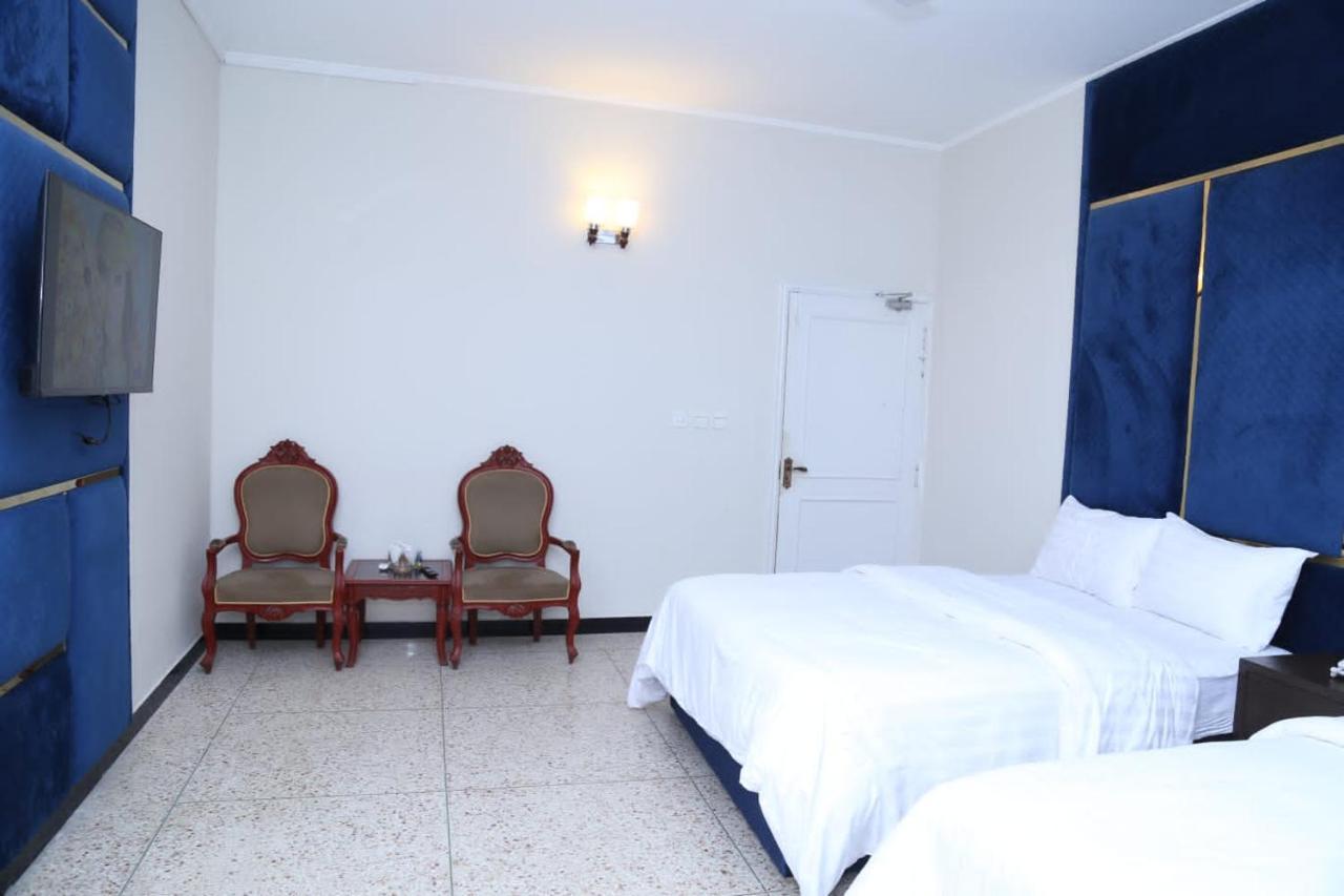 Hayat Grand Guest House Islamabad Buitenkant foto