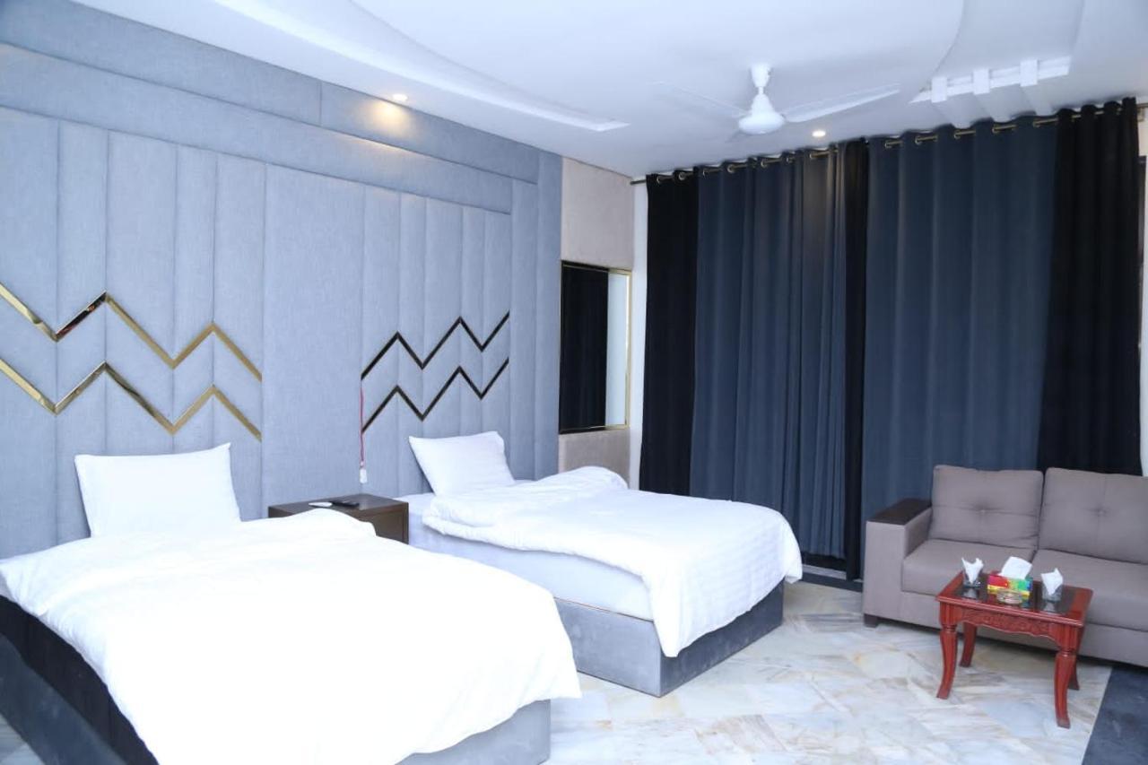 Hayat Grand Guest House Islamabad Buitenkant foto