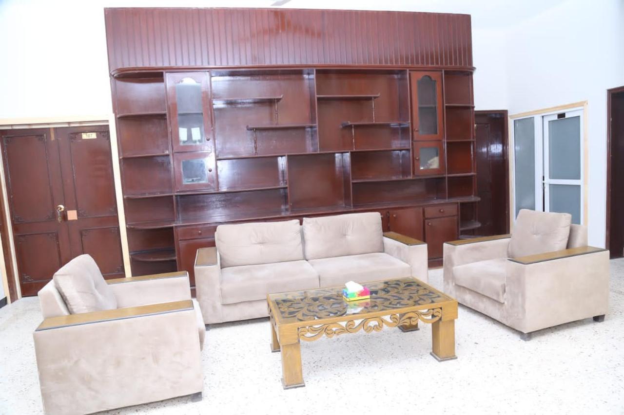 Hayat Grand Guest House Islamabad Buitenkant foto