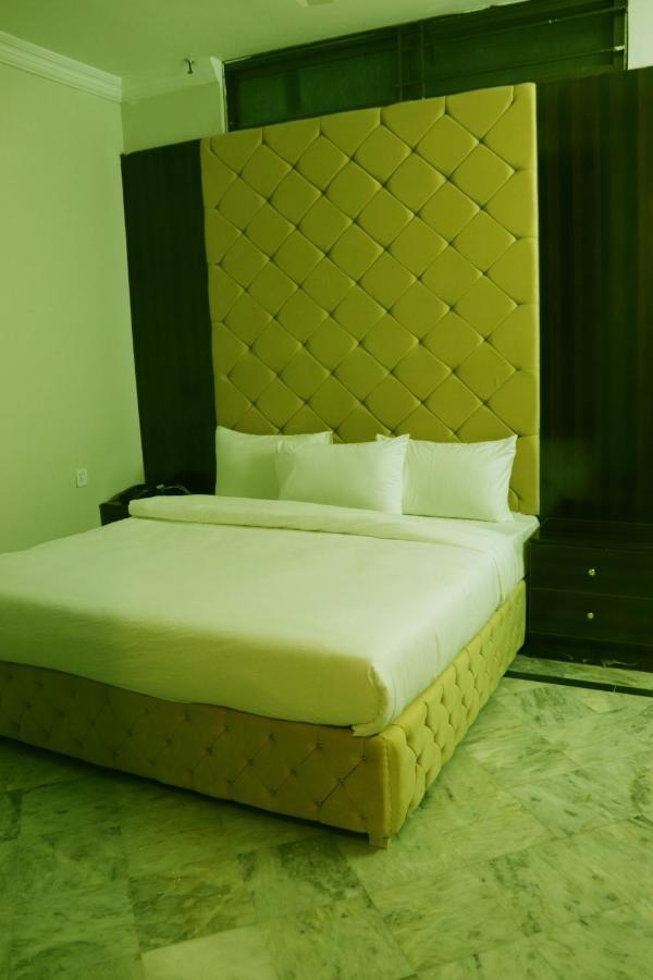 Hayat Grand Guest House Islamabad Buitenkant foto